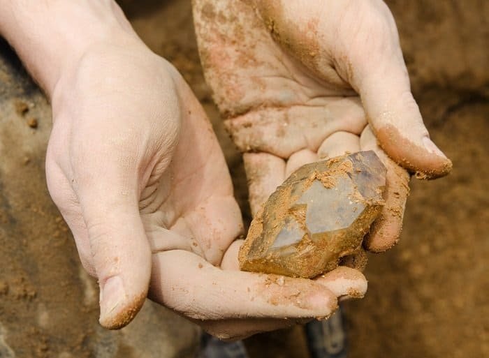 excavación para cristales