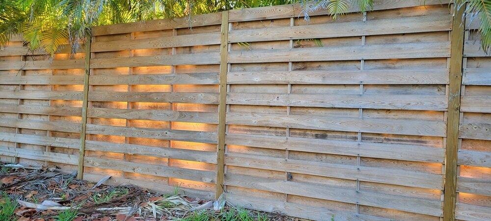 shadowbox horizontal fence